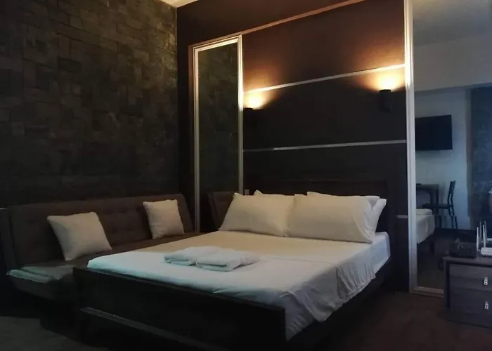 Antonio's Place, 3 Mins To Mactan Airport, Fast Internet, Netflix, Pool, Gym