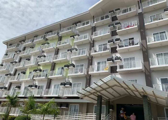 Antonio's Place, 3 Mins To Mactan Airport, Fast Internet, Netflix, Pool, Gym