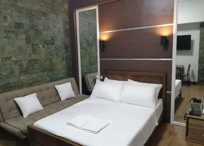 Antonio's Place, 3 Mins To Mactan Airport, Fast Internet, Netflix, Pool, Gym *